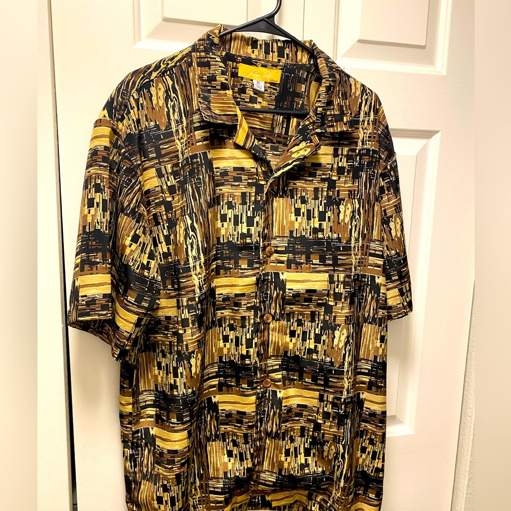 Silver Silk Hawaii Shirt Mens Gold Black Silk Button Up Short Sleeve Size XL